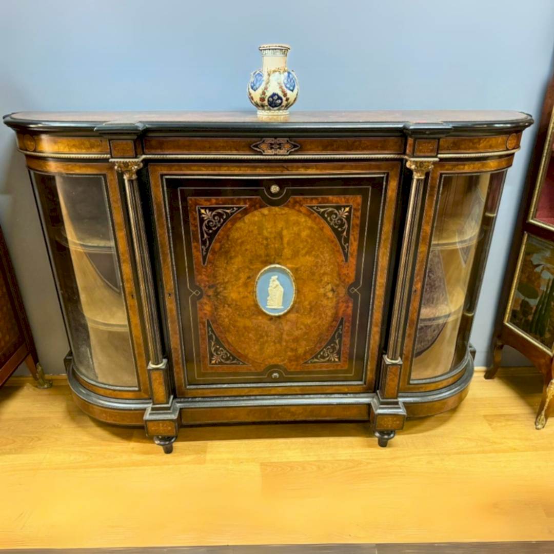 Fransız porselenli salon&nbsp;dolap antika eski mobilyalar