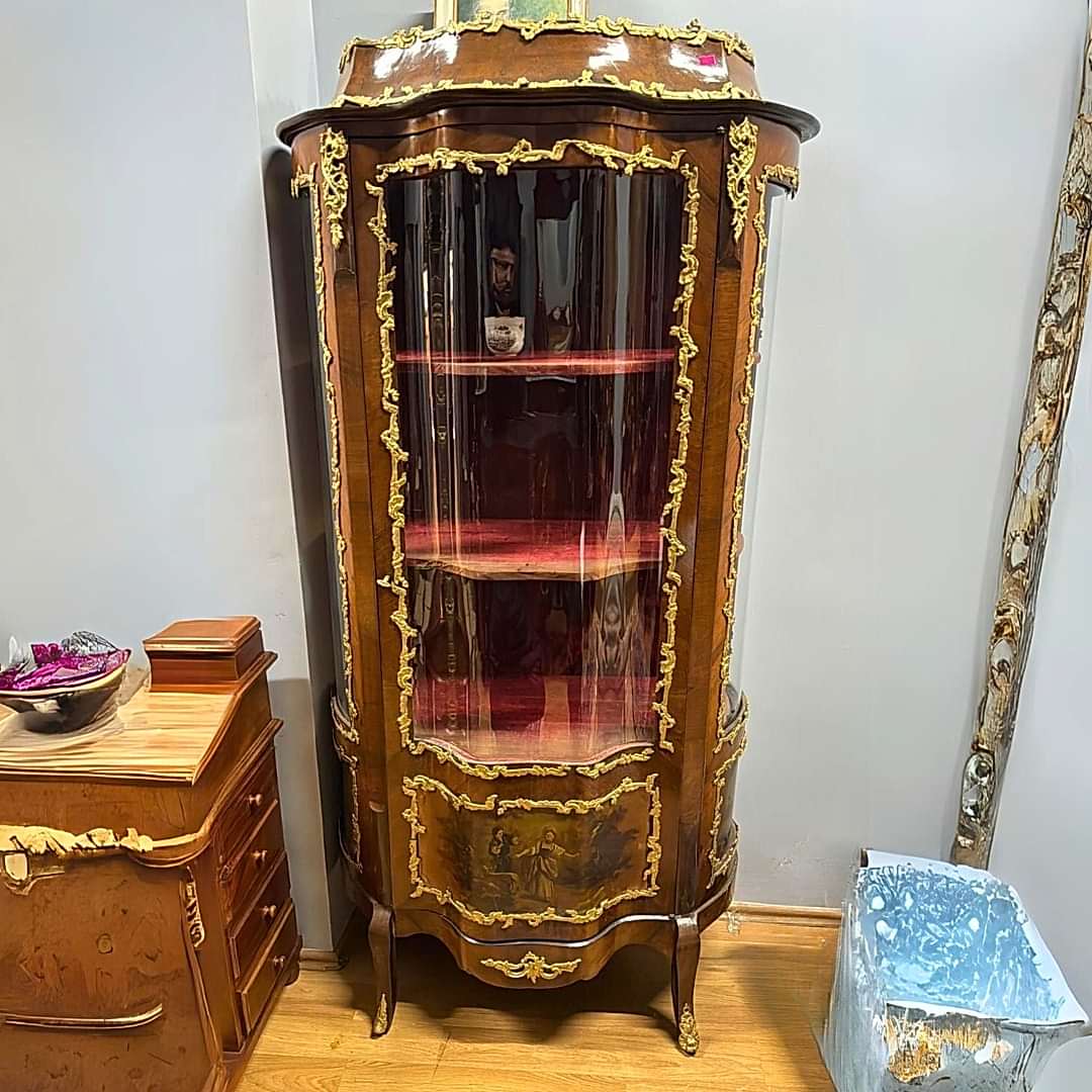 antika harika büfe kaplamalı ve oymalı