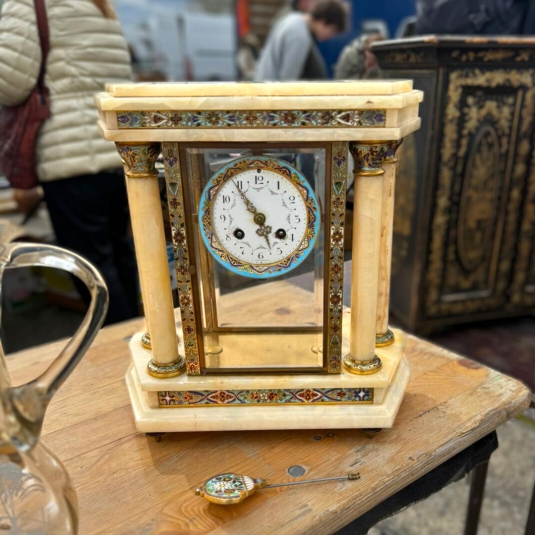 Mineli saat konsol üstü antika saatler